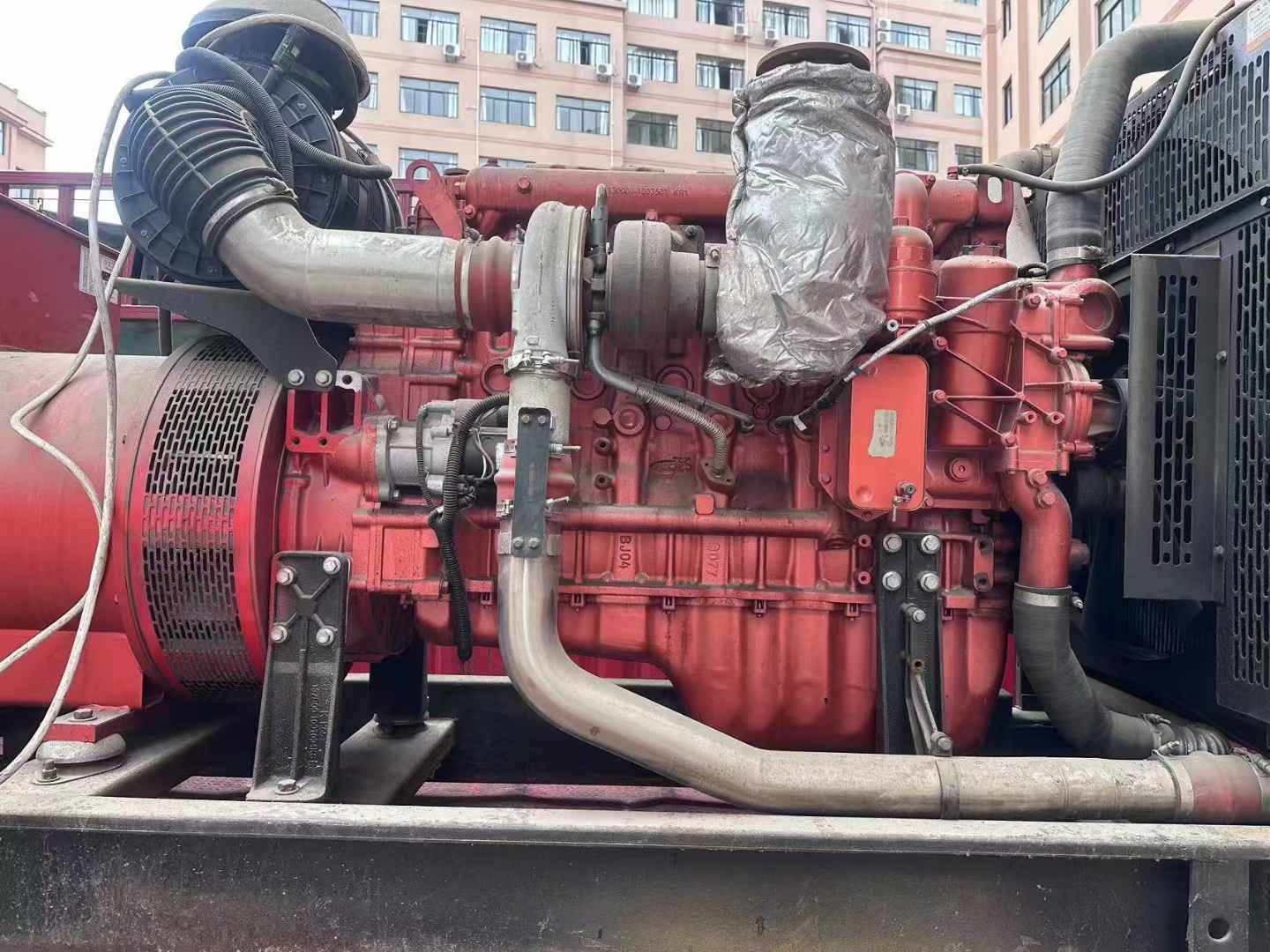 务川如何选择适合 600kW 柴油发电机组的过载保护器？