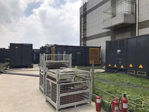 务川除了定期检查，还有哪些方法可以及时发现接触式转速表探头的磨损？